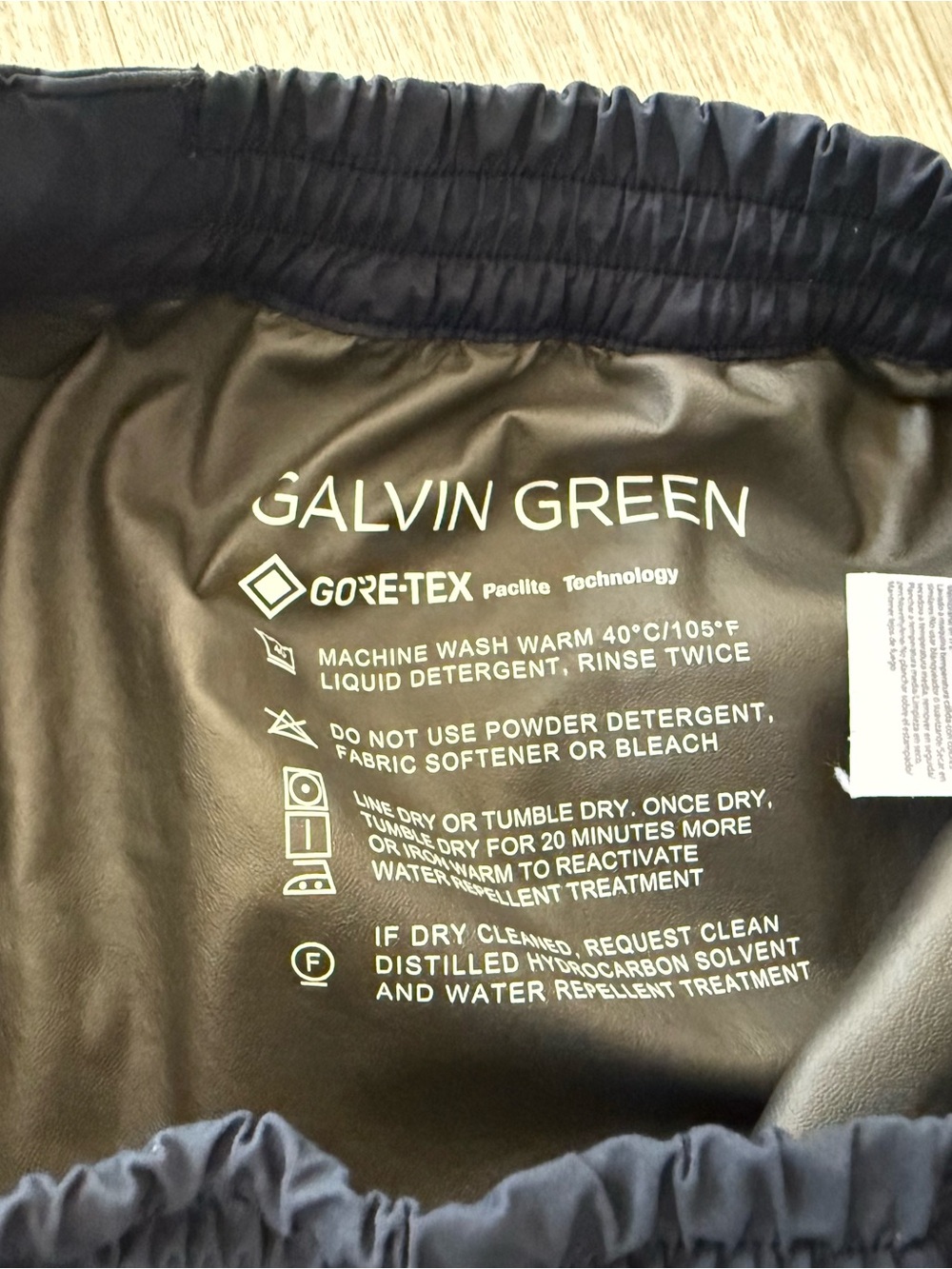 Galvin Green Arthur GORE-TEX Paclite Waterproof Golf Pants Navy Men’s Small Shor - Picture 8 of 14